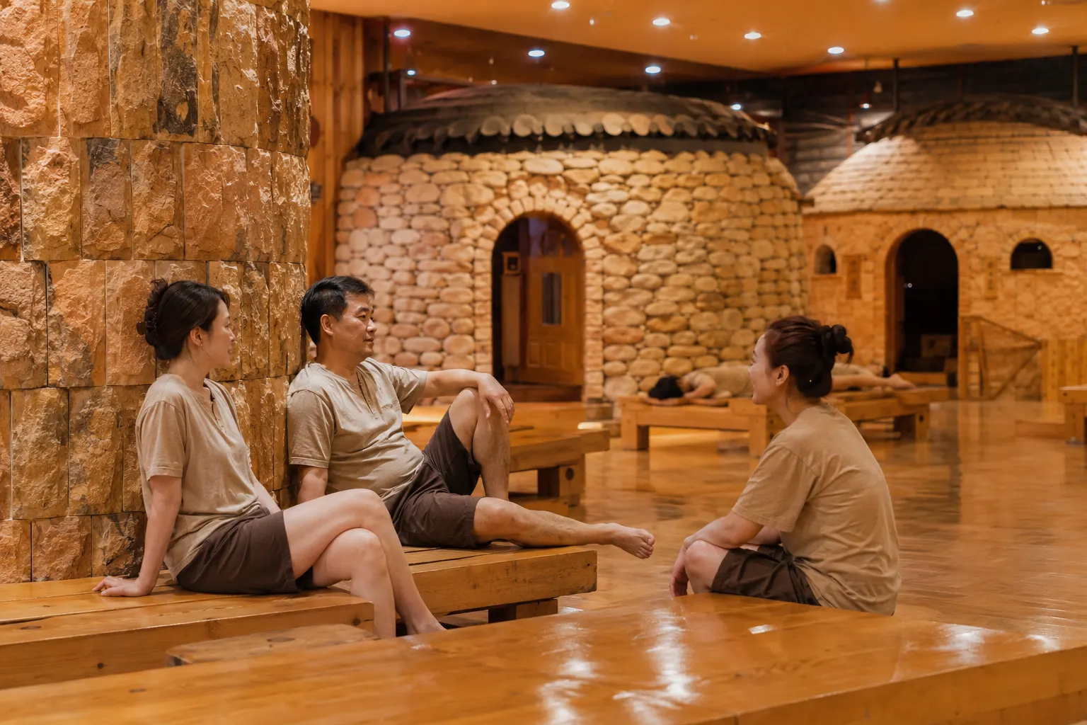 How Korean Public Bathhouses (Jjimjilbang) Actually Work